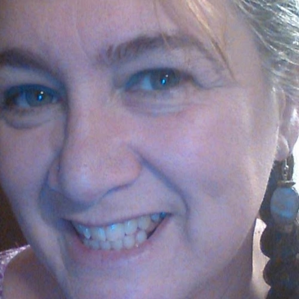 Meet your Posher, Laurie